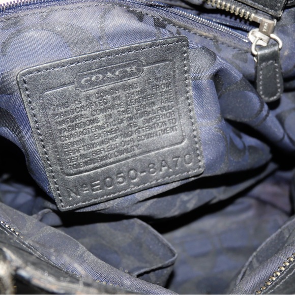 Coach - Picture 5 of 5